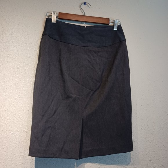 The Limited Studio 400 Stretch Dark Gray Black Pencil Skirt  Womens size 0 EUC - Picture 3 of 5